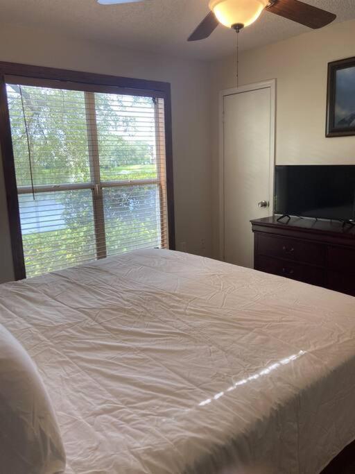 Lakeview Condo In Gated Community Τάμπα Εξωτερικό φωτογραφία